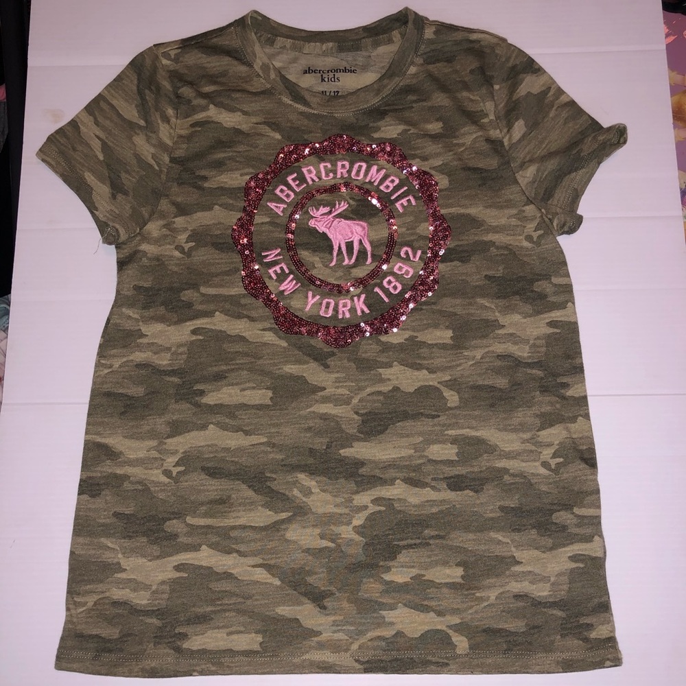 Abercrombie Kids camo and pink tee